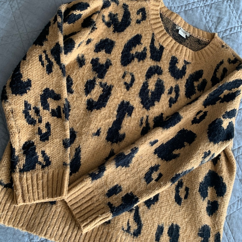 Cheetah sweater